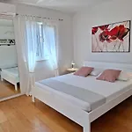Heritage David Apartment *